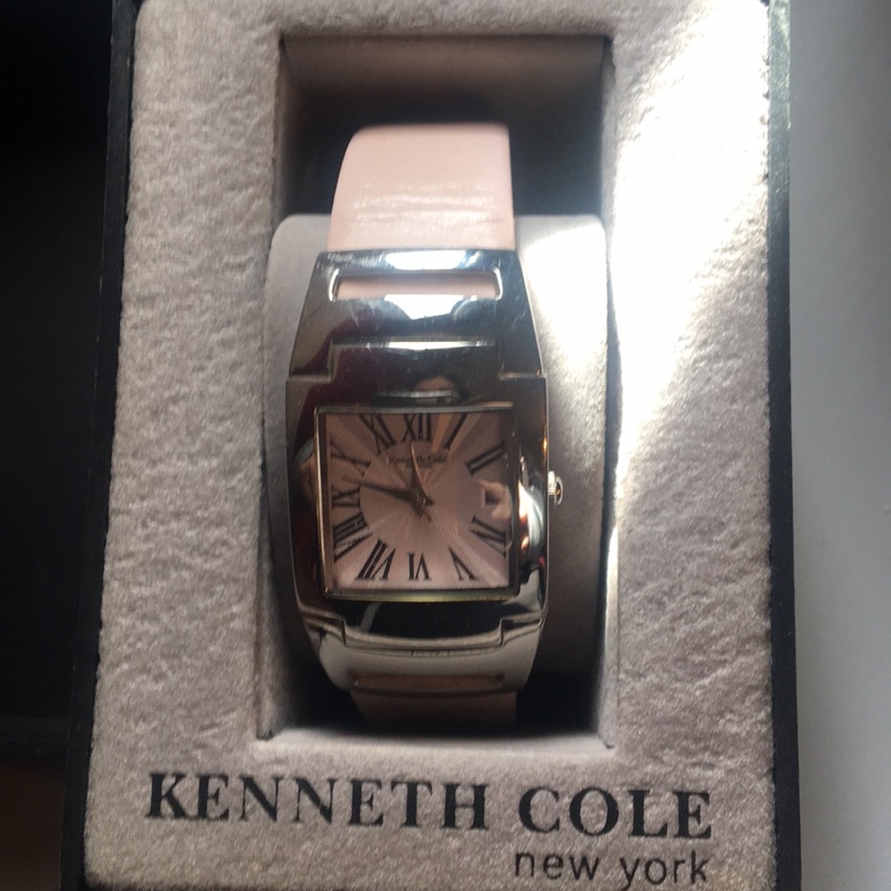 Kenneth Cole Watch ⌚️ - Picture 3 of 6